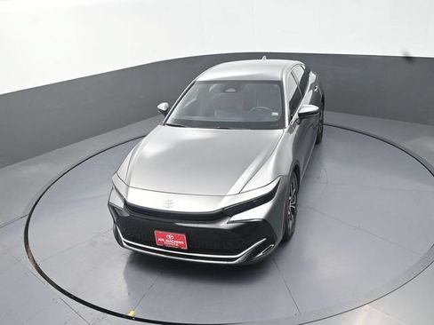 Certified 2023 Toyota Crown AWD/4WD image 23