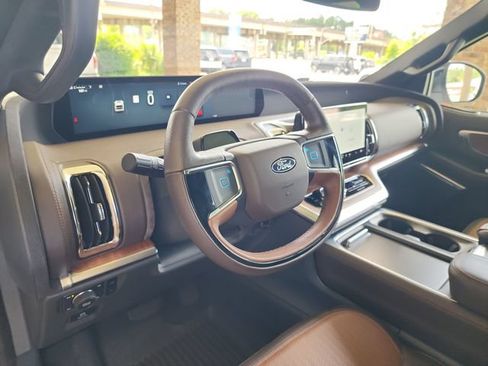 Used 2025 Ford Expedition King Ranch AWD/4WD image 10