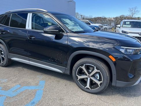 New 2026 Volkswagen Tiguan SE AWD/4WD image 6