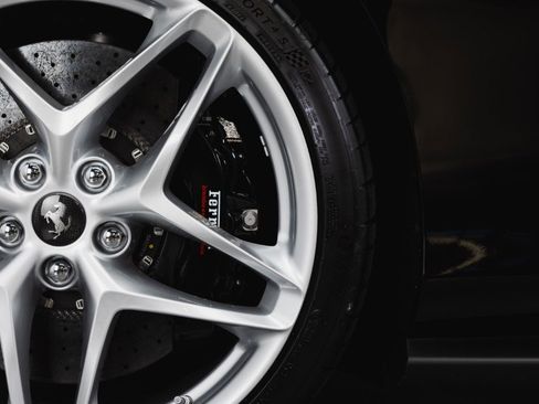 Certified 2024 Ferrari Roma Spider image 19