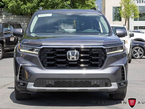 Used 2025 Honda Pilot Elite image 15