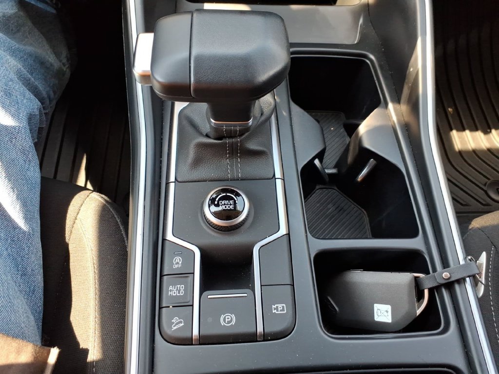 Used 2026 Kia Sorento LX FWD image 13