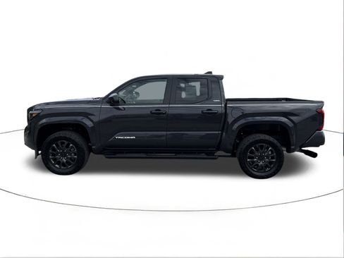 Used 2025 Toyota Tacoma SR5 image 6