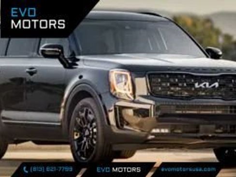 Used 2022 Kia Telluride LX AWD/4WD image 1