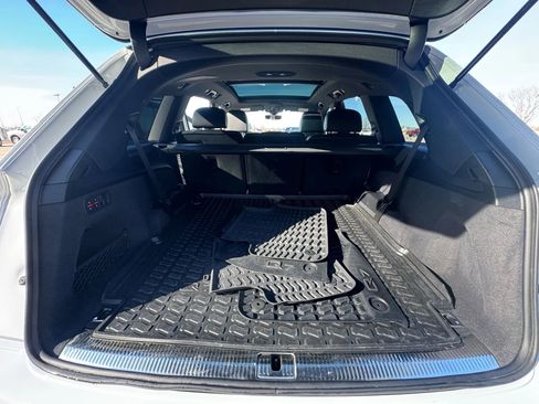 Used 2018 Audi Q7 3.0T Prestige w/ Prestige Package image 32