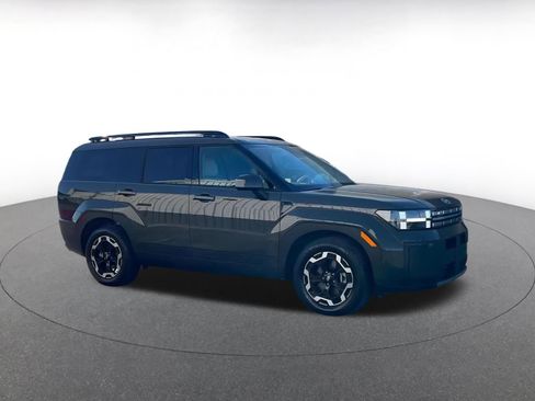 Used 2025 Hyundai Santa Fe SEL image 2