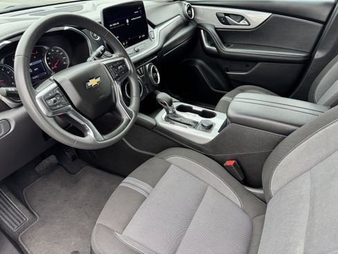 Used 2024 Chevrolet Blazer LT image 9