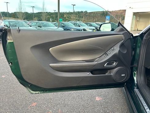 Used 2015 Chevrolet Camaro SS w/ Green Flash Special Edition image 20