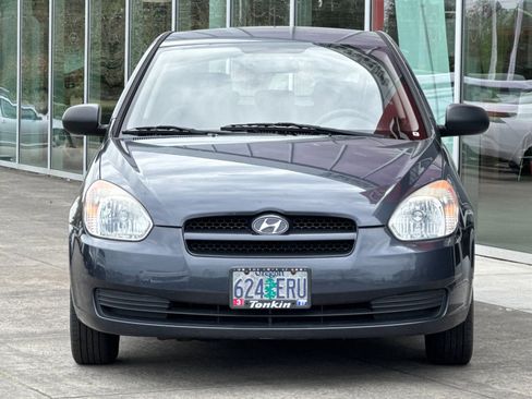 Used 2010 Hyundai Accent Hatchback image 8