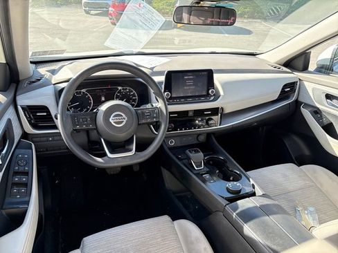 Used 2021 Nissan Rogue SV AWD/4WD image 11
