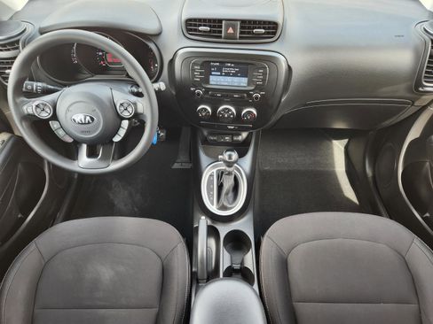 Used 2019 Kia Soul image 17
