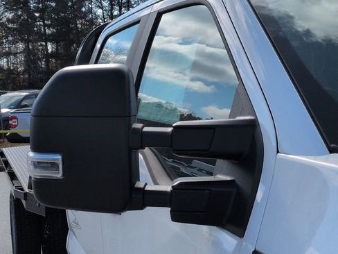 New 2025 Ford F550 4x4 Crew Cab Super Duty image 11