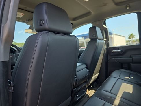 Used 2021 Chevrolet Silverado 2500 W/T w/ WT Fleet Convenience Package image 15