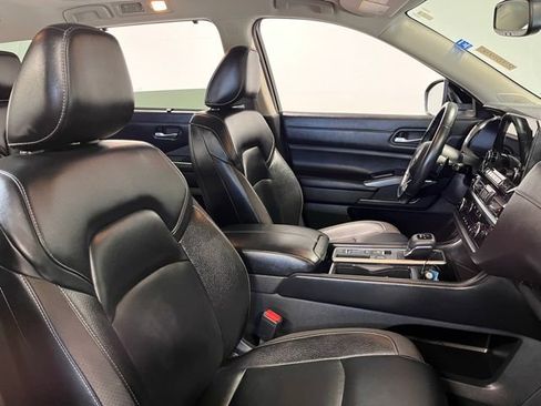 Used 2022 Nissan Pathfinder SL w/ SL Premium Package image 10