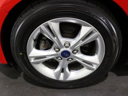 Used 2014 Ford Focus SE FWD image 9