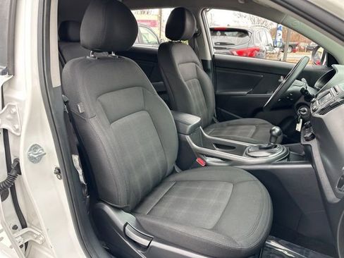 Used 2013 Kia Sportage LX w/ Convenience Pkg image 9