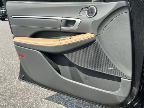 Certified 2025 Hyundai Sonata Limited FWD image 33