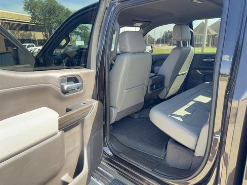 Used 2019 Chevrolet Silverado 1500 RST w/ All-Star Edition AWD/4WD image 9