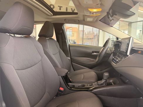 Used 2020 Toyota Corolla LE image 6