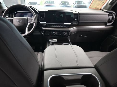 Used 2025 Chevrolet Silverado 1500 RST RWD image 39