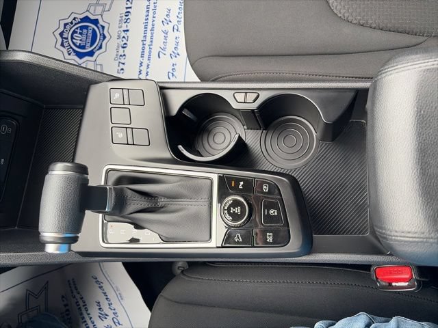 Used 2025 Kia Sportage LX AWD/4WD image 24