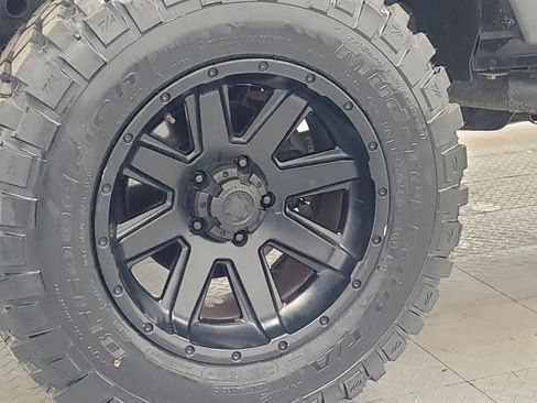 Used 2016 Jeep Wrangler Unlimited Sport w/ Connectivity Group image 31