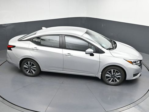 New 2025 Nissan Versa SV w/ Trunk Package FWD image 30
