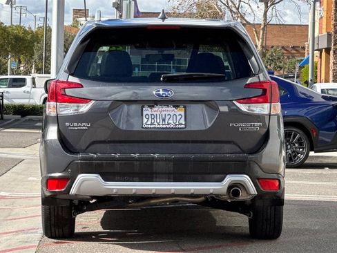 Certified 2022 Subaru Forester Touring w/ Popular Package #3 image 6