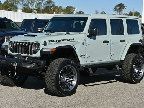 Used 2024 Jeep Wrangler Unlimited Rubicon 392 image 8