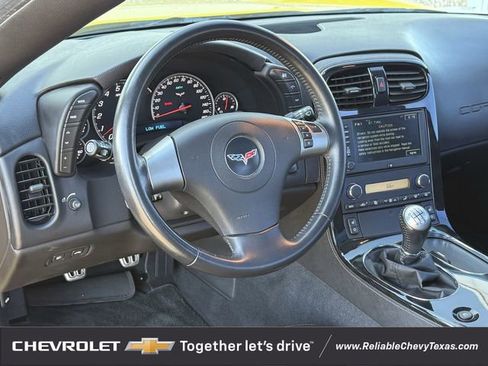 Used 2008 Chevrolet Corvette Coupe w/ Preferred Equipment Group RWD image 12