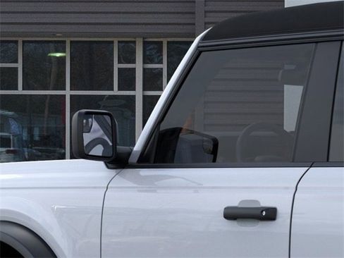 New 2025 Ford Bronco 4-Door image 22