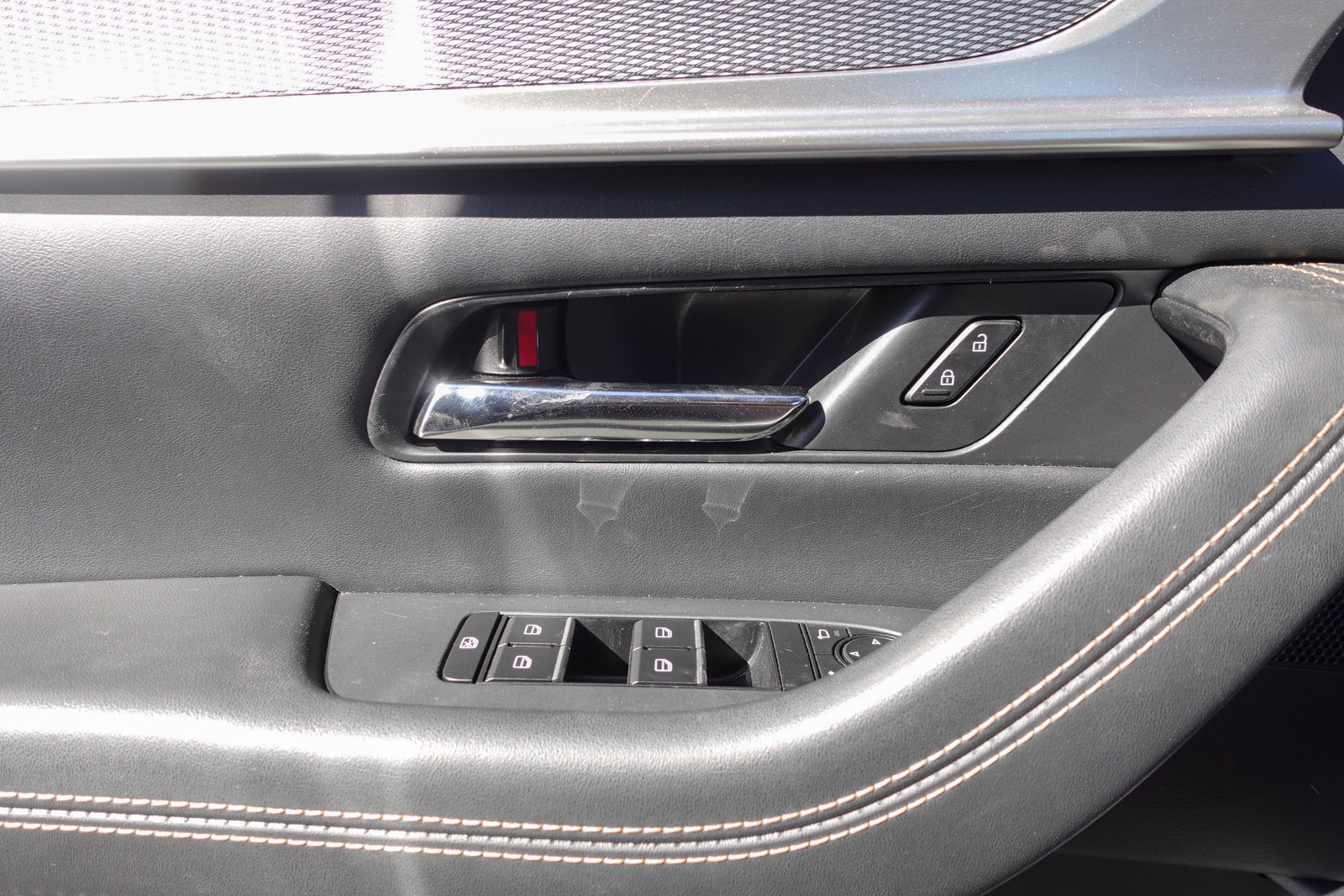 Used 2024 MAZDA CX-90 Plug-In Hybrid w/ Premium Pkg AWD/4WD image 17