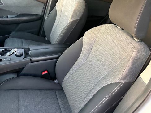 Certified 2023 Nissan Rogue SV image 31