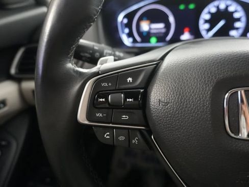 Used 2019 Honda Accord Touring image 14