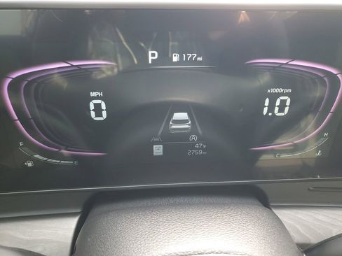 Used 2025 Kia Sportage X-Line image 13