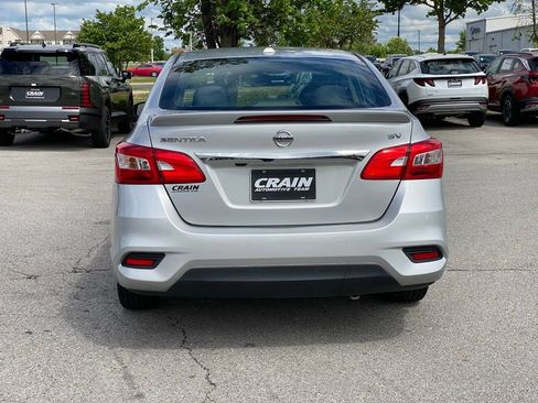 Used 2019 Nissan Sentra SV FWD image 6