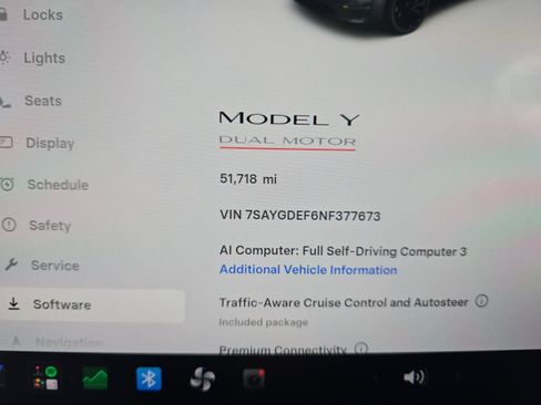 Used 2022 Tesla Model Y Performance AWD/4WD image 25