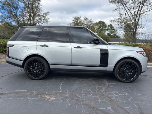 Used 2017 Land Rover Range Rover HSE AWD/4WD image 12