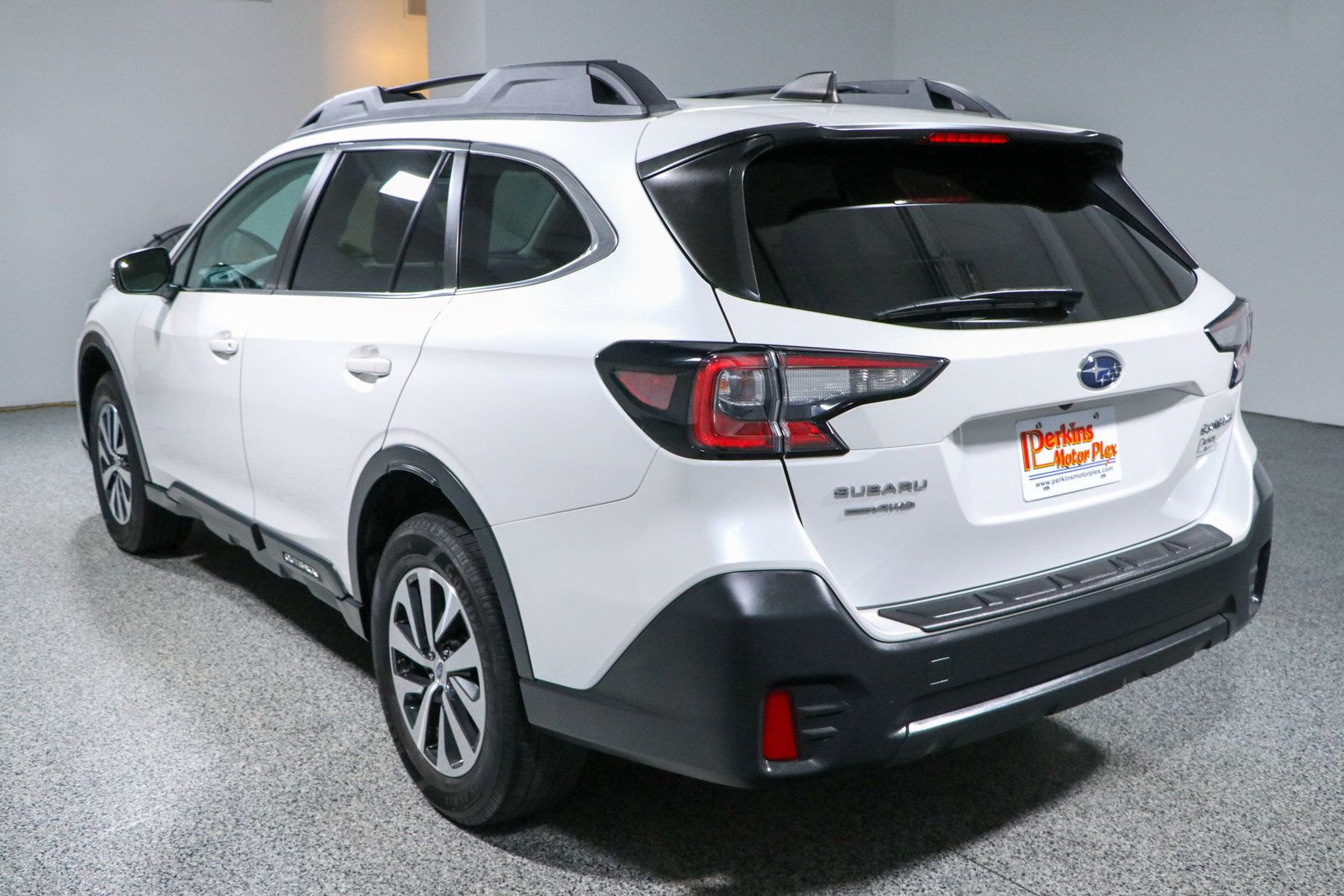 Used 2022 Subaru Outback Premium AWD/4WD image 9