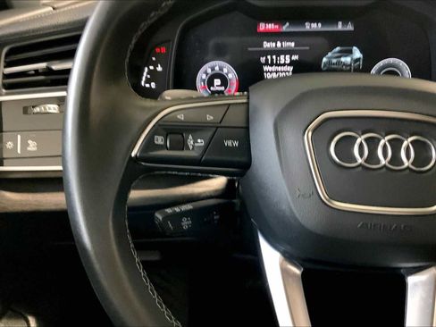 Used 2023 Audi Q8 Prestige image 23