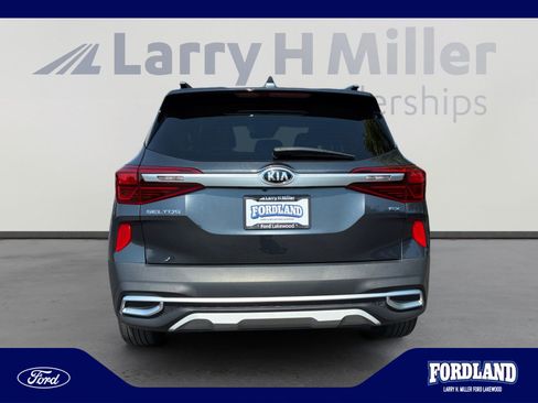 Used 2021 Kia Seltos EX AWD/4WD image 4