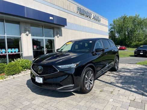 Used 2025 Acura MDX SH-AWD w/ Technology Package image 2
