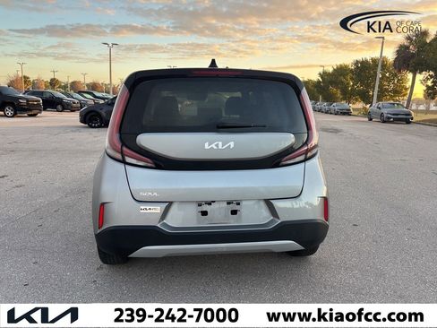 Certified 2023 Kia Soul LX w/ Option Group 015 image 5