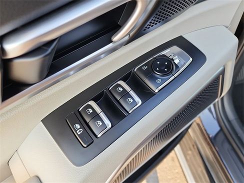 New 2025 Kia Telluride S image 10