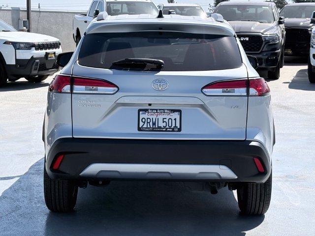 Used 2025 Toyota Corolla Cross LE FWD image 6