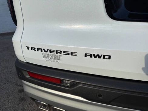 New 2026 Chevrolet Traverse Z71 w/ Driver Confidence Package image 5