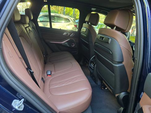 Used 2025 BMW X5 M60i AWD/4WD image 11