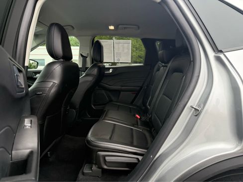 Used 2022 Ford Escape SEL image 12