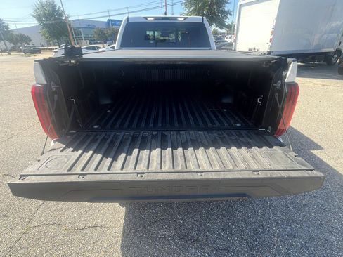 Used 2022 Toyota Tundra SR5 AWD/4WD image 17
