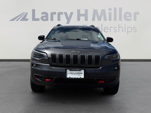 Used 2022 Jeep Cherokee Trailhawk w/ Sound & Nav Group AWD/4WD image 9